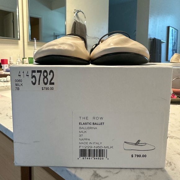 The Row elastic ballet flats - Picture 4 of 6